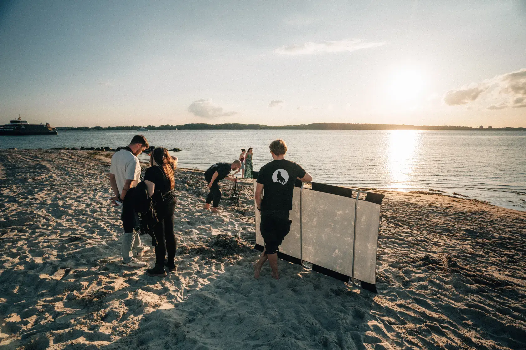 MOCANOX Content Creation bei einer Filmproduktion am Strand